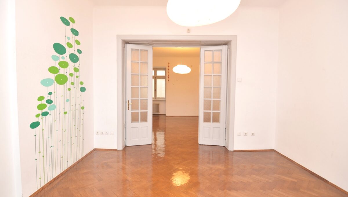 10-CRSImobiliare-Agentie-Imobiliara-Oferta-Vanzare-Apartament-4-Camere-Piata Victoriei-Str. Frumoasa