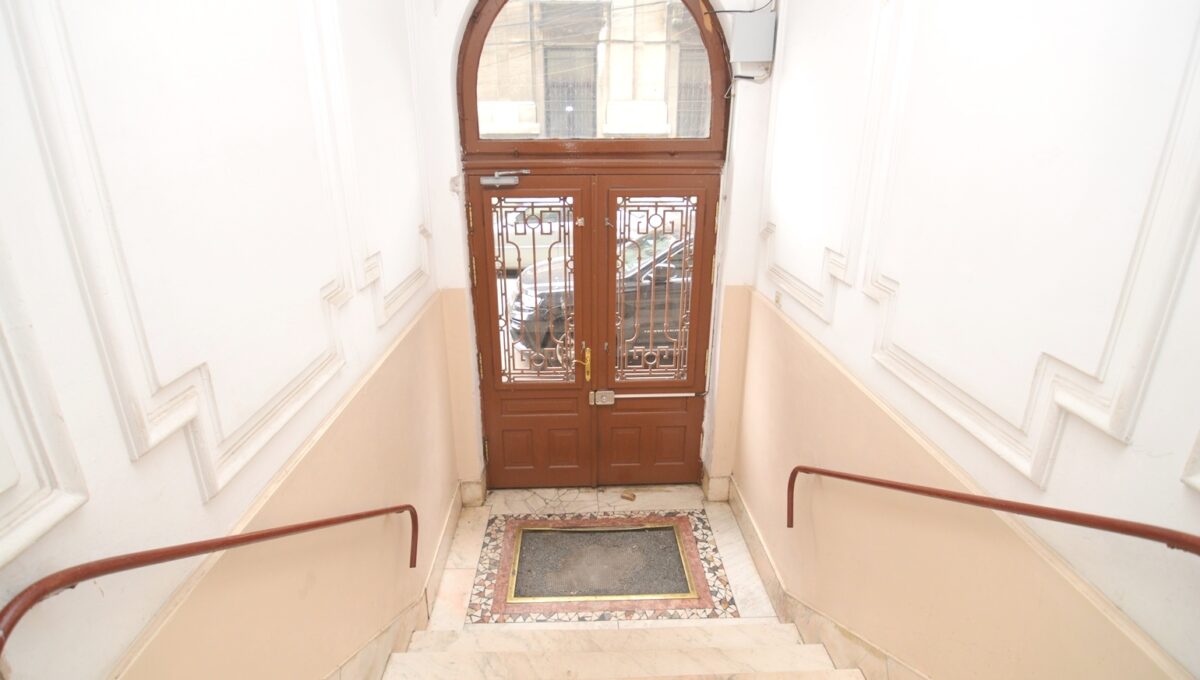 2-CRSImobiliare-Agentie-Imobiliara-Oferta-Vanzare-Apartament-4-Camere-Piata Victoriei-Str. Frumoasa