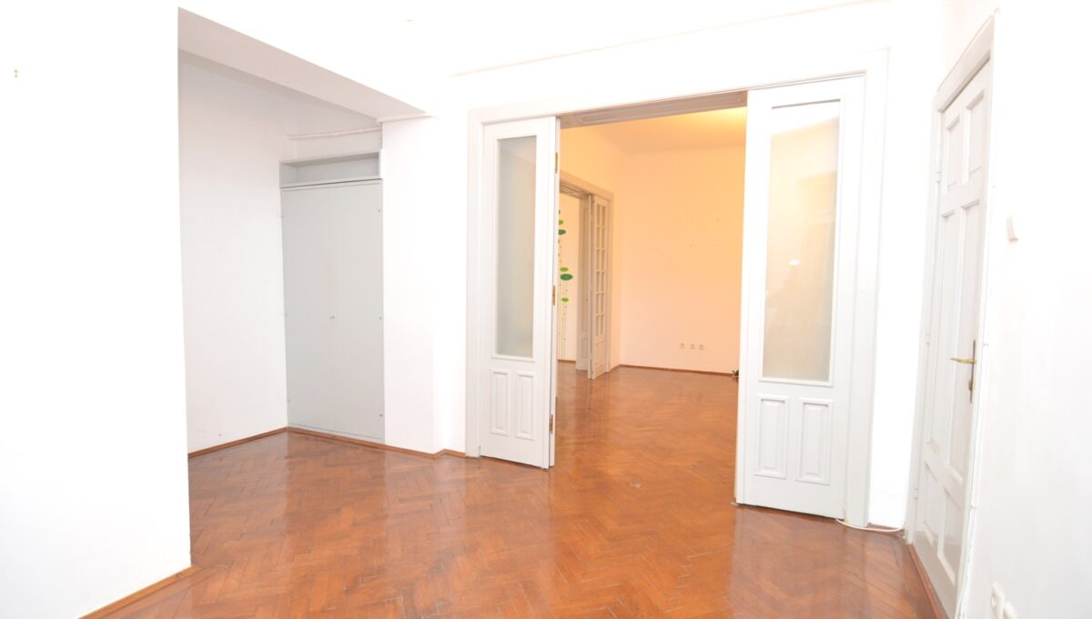 4-CRSImobiliare-Agentie-Imobiliara-Oferta-Vanzare-Apartament-4-Camere-Piata Victoriei-Str. Frumoasa