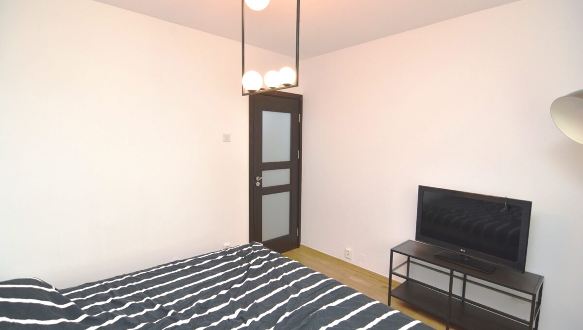 12-CRSImobiliare-Agentie-Imobiliara-Oferta-Vanzare-Apartament-3-Camere-Crangasi-Str. Ceahlaul
