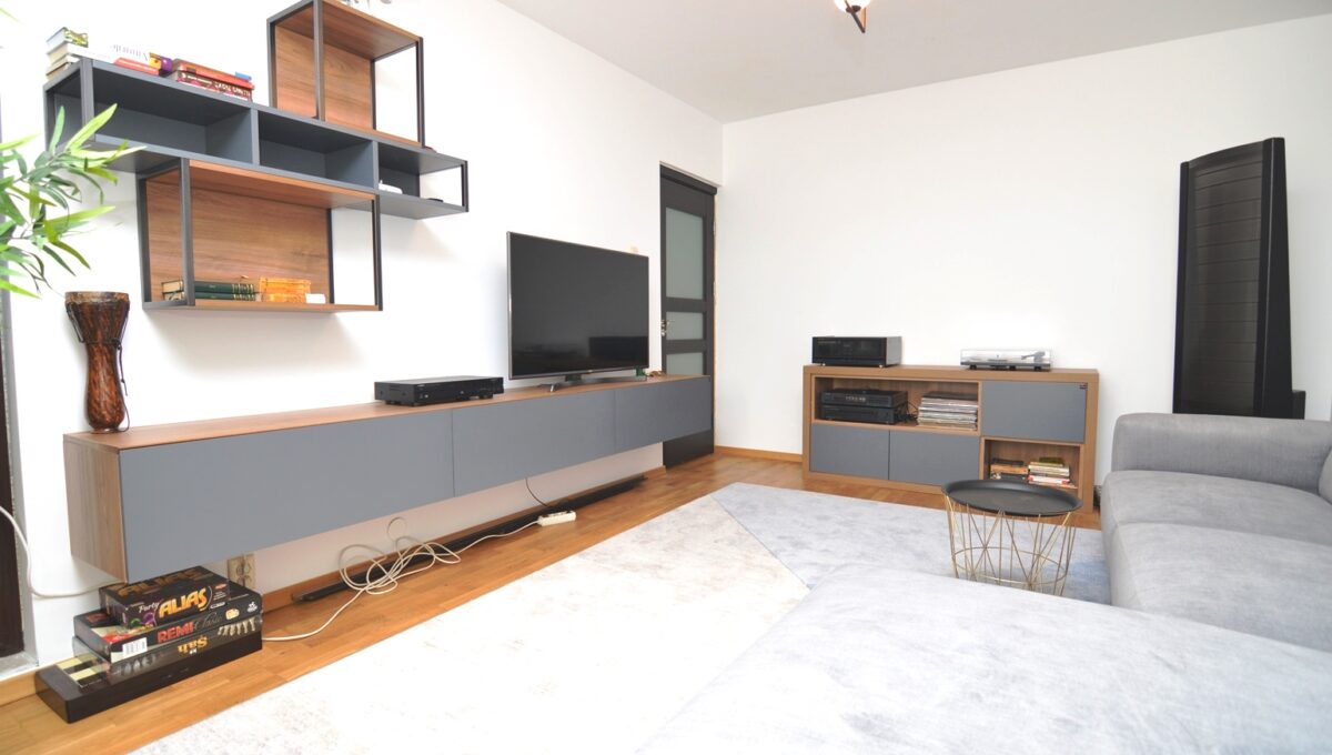 2-CRSImobiliare-Agentie-Imobiliara-Oferta-Vanzare-Apartament-3-Camere-Crangasi-Str. Ceahlaul