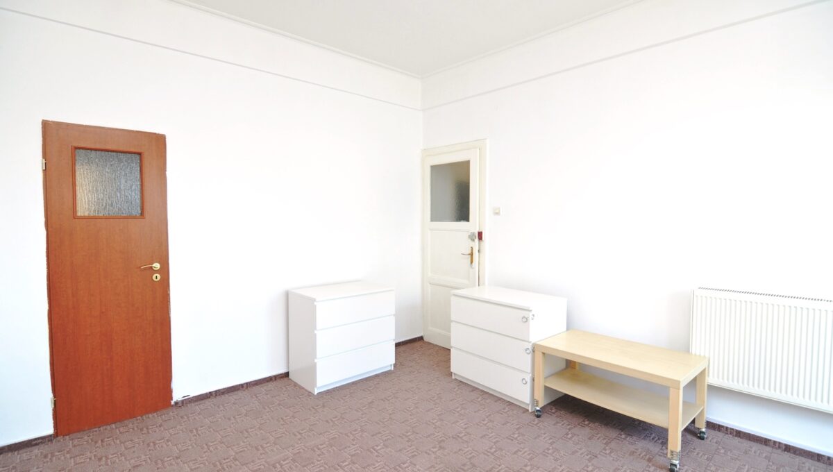 12-CRSImobiliare-Agentie-Imobiliara-Oferta-Inchiriere-Apartament-6-Camere-Piata Unirii-Cocor