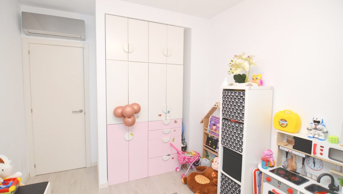17-CRSImobiliare-Agentie-Imobiliara-Oferta-Vanzare-Apartament-3-Camere-Titan-Hercesa Vivenda