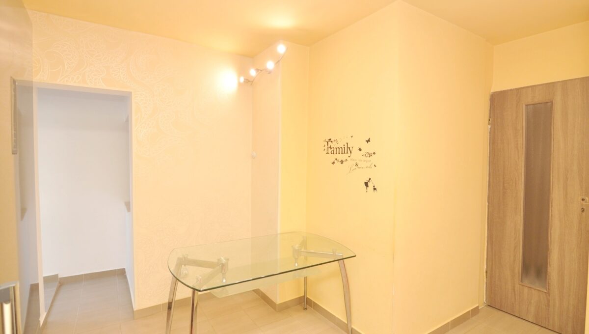 23-CRSImobiliare-Agentie-Imobiliara-Oferta-Vanzare-Apartament-3-Camere-Rahova