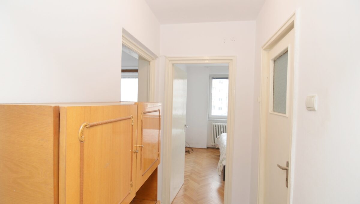 10-CRSImobiliare-Agentie-Imobiliara-Oferta-Vanzare-Apartament-3-Camere-Stefan cel Mare