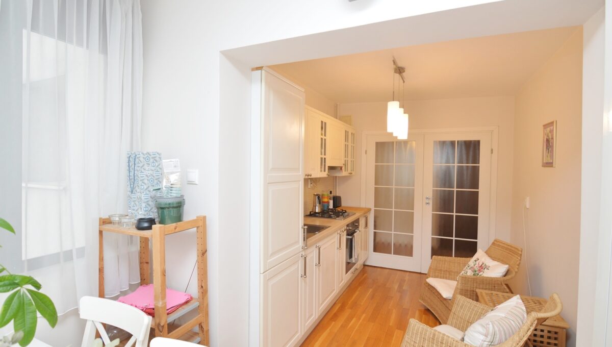 19-CRSImobiliare-Agentie-Imobiliara-Oferta-Inchiriere-Apartament-3-Camere-Victoriei-N. Titulescu
