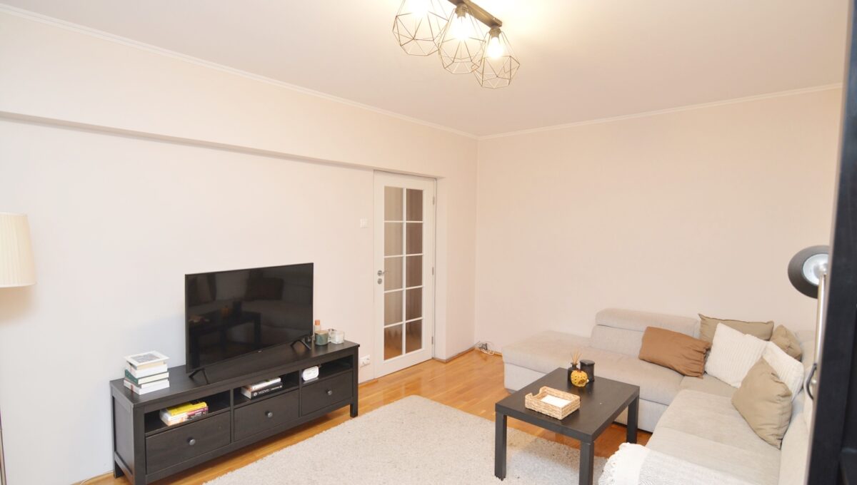 4-CRSImobiliare-Agentie-Imobiliara-Oferta-Inchiriere-Apartament-3-Camere-Victoriei-N. Titulescu
