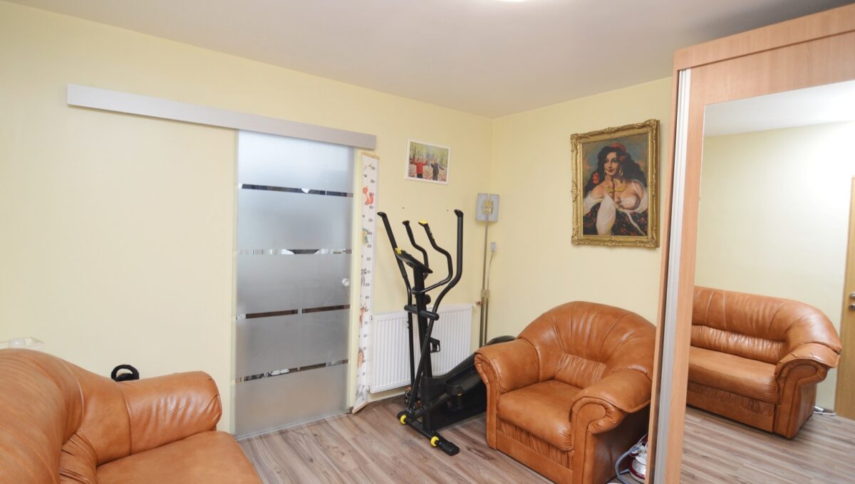 8-CRSImobiliare-Agentie-Imobiliara-Oferta-vanzare-Apartament-4-Camere-Titan-Parc IOR